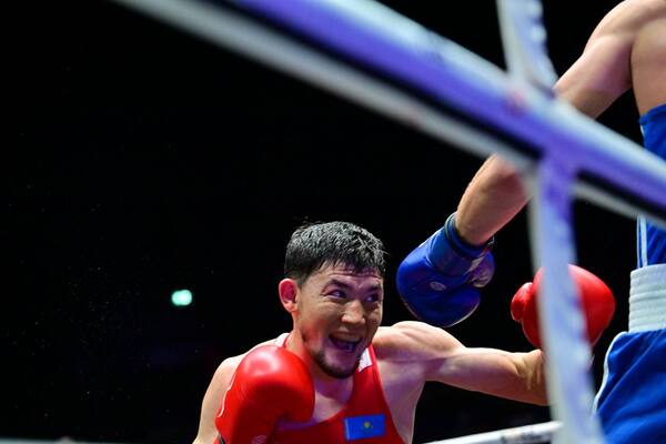 Әлем чемпионаты: Зейнуллинов пен Богданова кездесуді жеңіспен аяқтады
