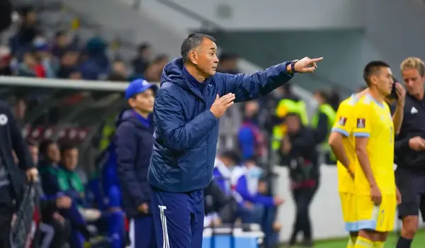 Талғат Байсуфинов Қазақстан құрамасын жаттықтырады