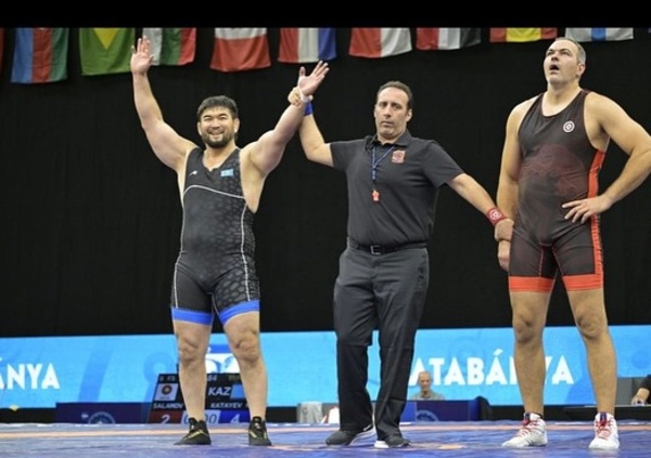 Қазақстандық ардагер балуан әлем чемпионы атанды