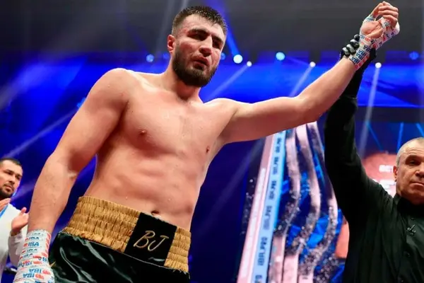 Баходир Жалолов WBC рейтингінде бір саты төмендеді