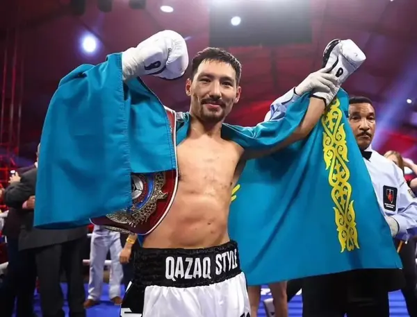 Танымал бапкер Жәнібек Әлімханұлына мақтауды жаудырды