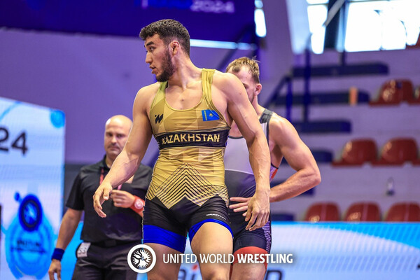 Ризабек Айтмұхан жастар арасындағы әлем чемпионатының финалына шыға алмады