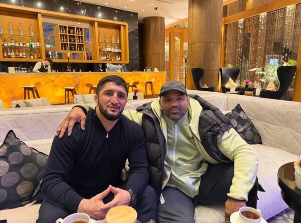 «Садулаев аралас жекпе-жекке ауысады»: Белгілі балуанның мансабына қатысты болжам айтылды 