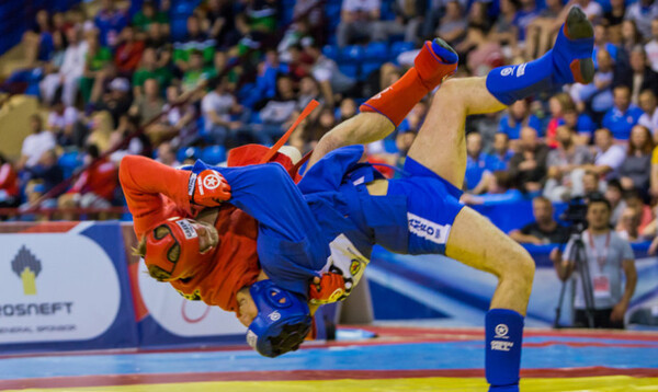 Маржан Бизақ пен Ниетхан Төлеухан самбодан әлем чемпионы атанды