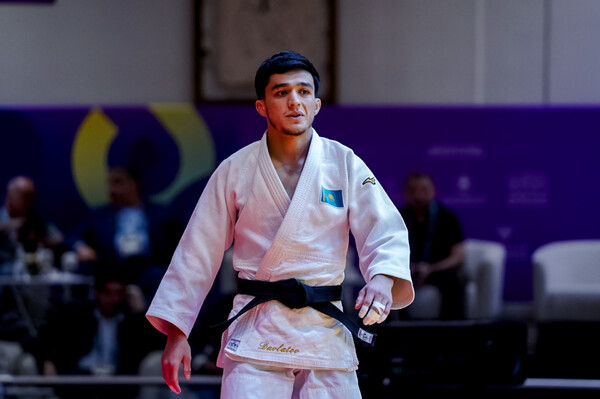 Ислам елдері ойындарында алғашқы жүлде қоржынға түсті