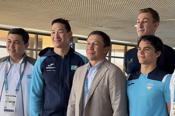 Головкин қазақстандық спортшыларды қолдауға барды