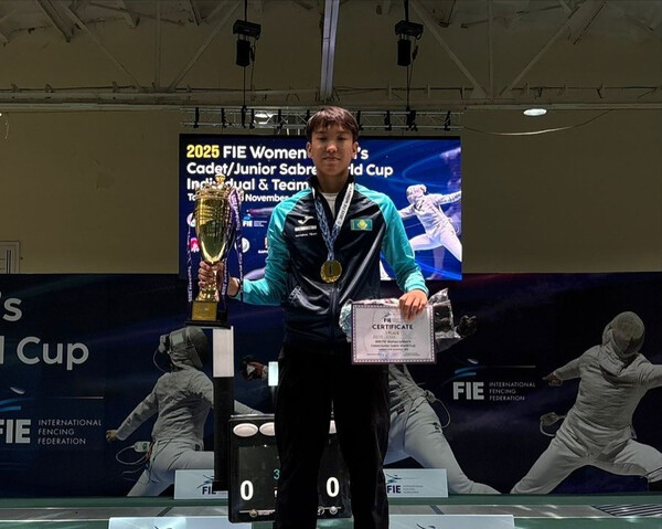 Айбар Қайым семсерлесуден әлем кубогында топ жарды