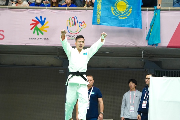 Хамза Ғұлама мен Шадияр Қуандық Сурдлимпиада чемпионы атанды