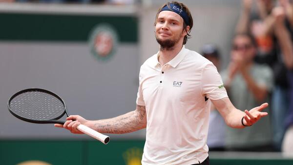 Александр Бублик биылғы маусымда рекордттық сомада табыс тапты