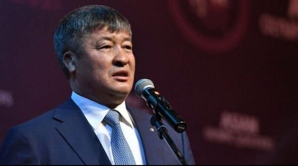 Дәулет Тұрлыханов қызметін табыстады