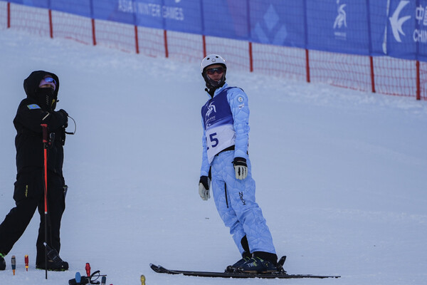 Асылхан Асан фристайл-акробатикадан әлем кубогы кезеңінде үздік ондыққа енді