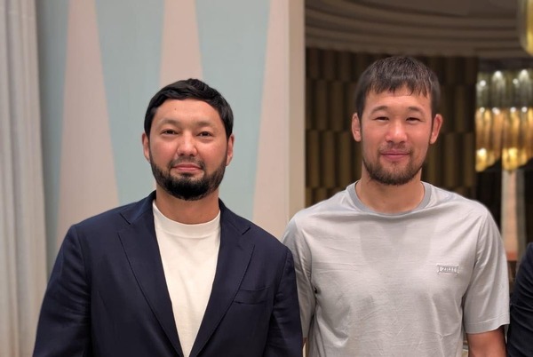 Кеңес Рақышев Шавкат Рахмоновқа қолдау білдірді