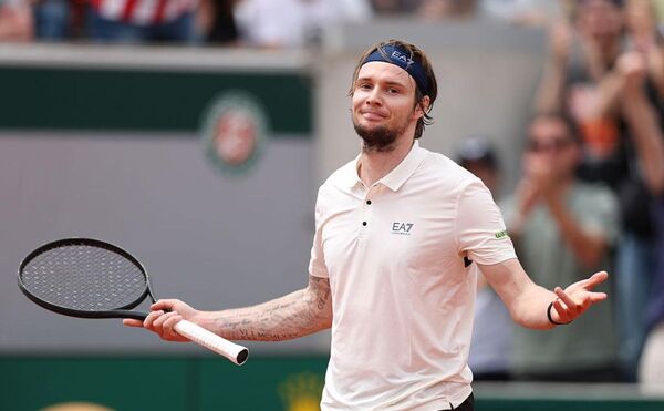 Александр Бублик Нидерландта ATP 500 турнирінің жартылай финалына шықты