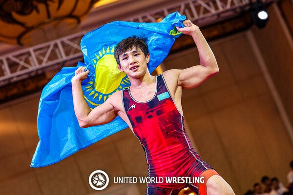 Қазақстандық балуандар U20 Азия чемпионатында екі алтын медаль жеңіп алды