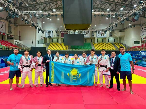 Қазақстан дзюдошылары Азия чемпионатын 8 жүлдемен бастады