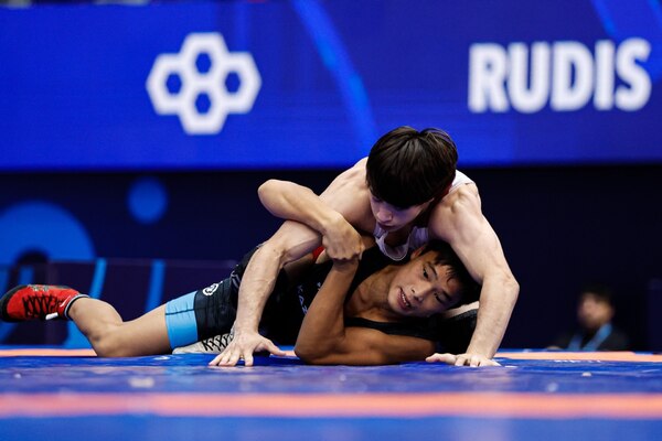 Қазақстанның екі балуаны U17 әлем чемпионатының финалына шықты