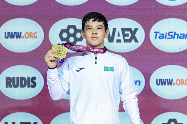 Қазақстандық балуандар U-17 әлем чемпионатында екі қола медаль жеңіп алды