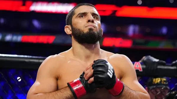 Ислам Махачев Иэн Мачадо Гэрриді жеңіп, UFC рекордын жаңартты